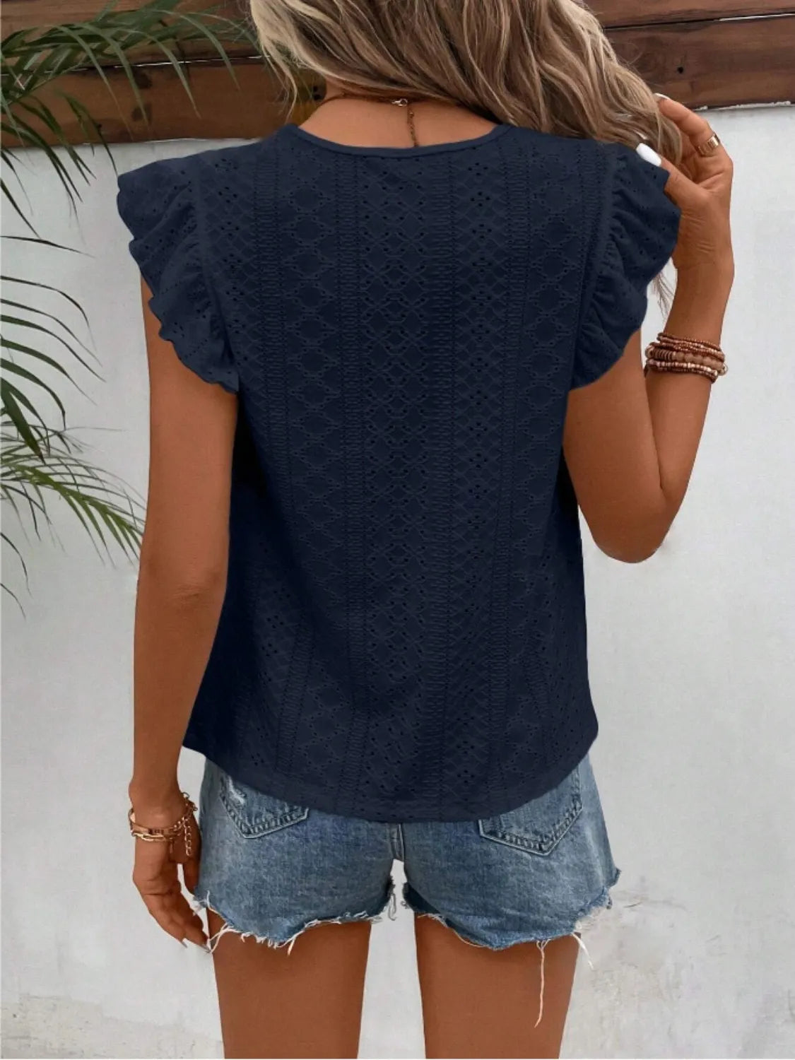 Eyelet Round Neck Cap Sleeve Top – Trendsi | ClozArt
