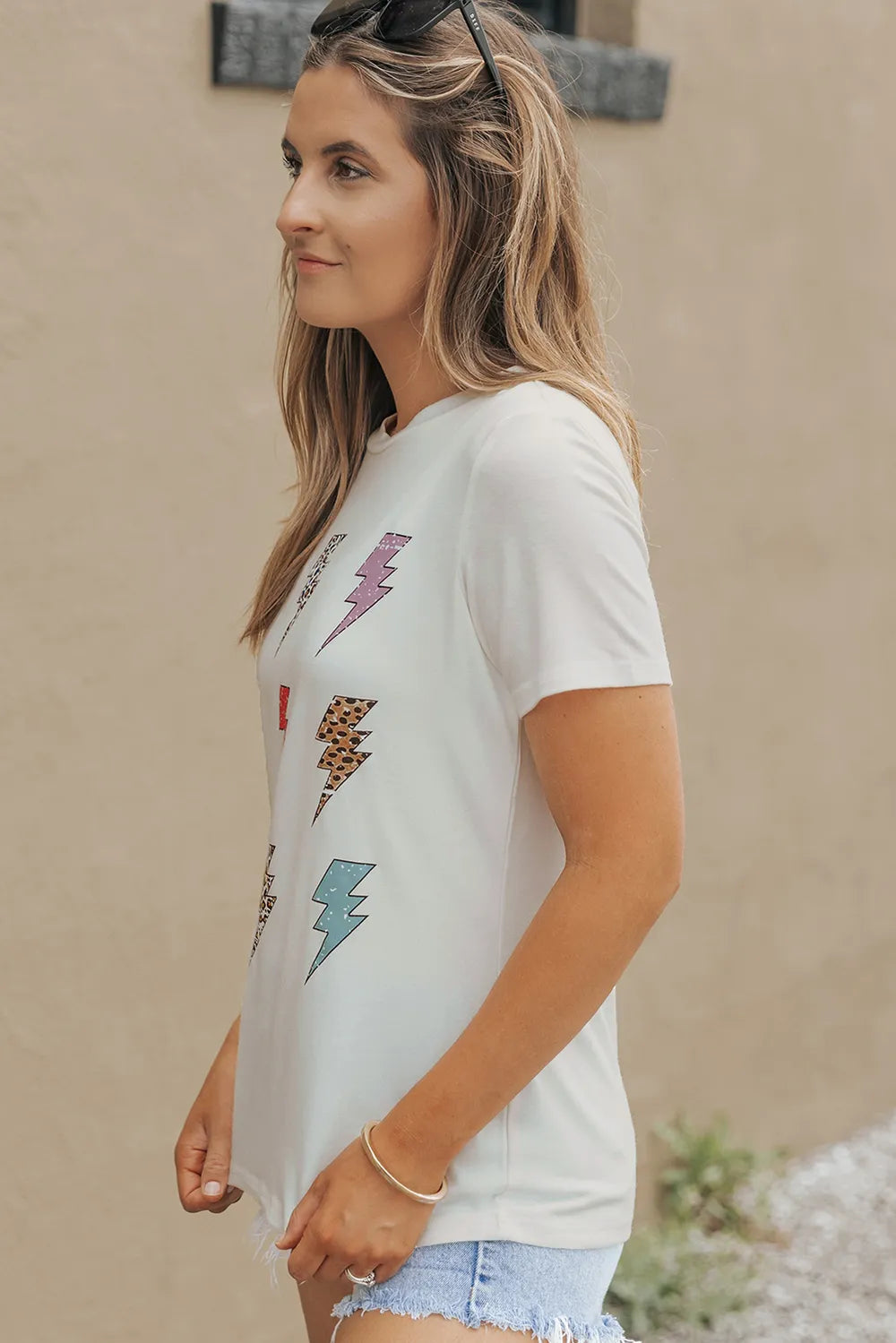 Lightning Graphic Round Neck Short Sleeve T-Shirt – Trendsi | ClozArt