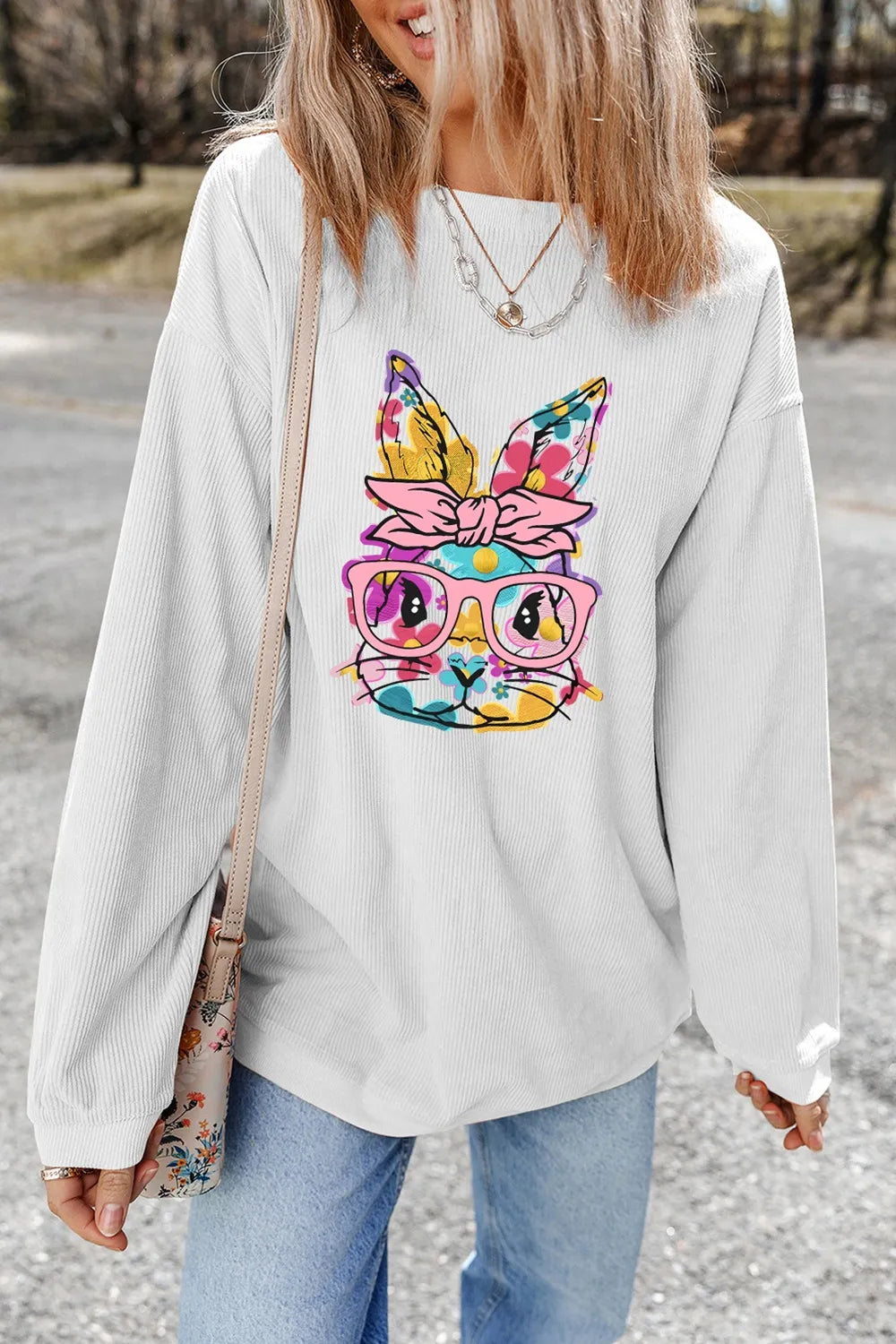 Bunny Graphic Round Neck Sweatshirt – Trendsi | ClozArt