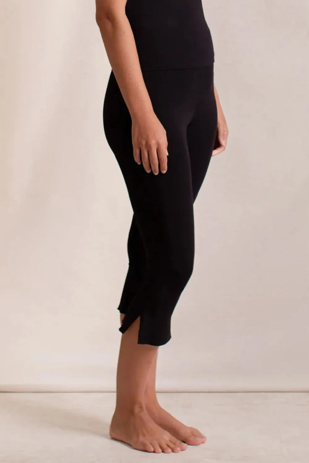 Side Slit Capris Leggings – Trendsi | ClozArt