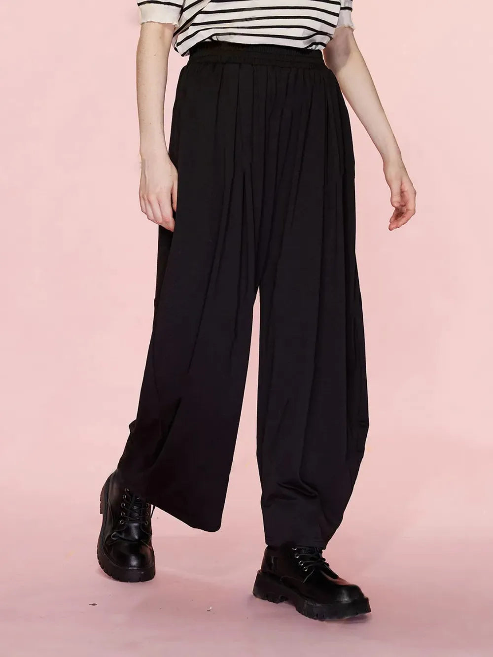 Elastic Waist Wide Leg Pants with Pockets – Trendsi | ClozArt