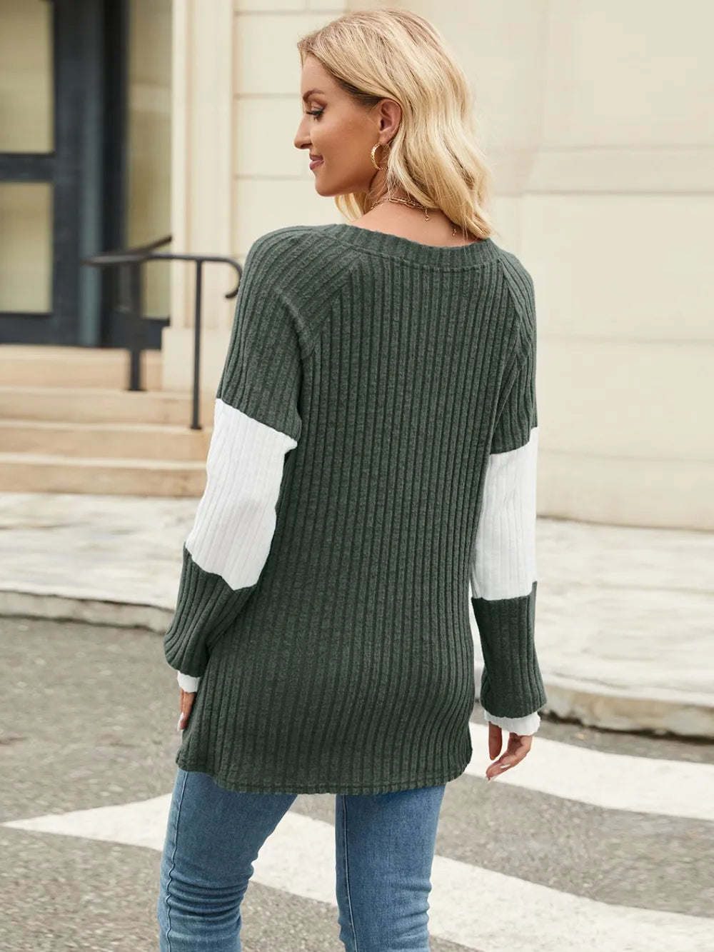 Color Block V-Neck Long Sleeve T-Shirt – Trendsi | ClozArt