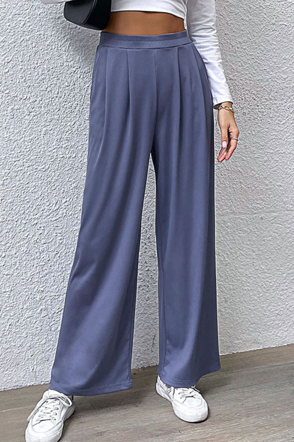 Perfee Pleated Detail Wide-Leg Pants with Pockets – Trendsi | ClozArt