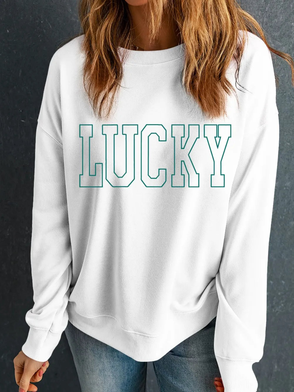 LUCKY Graphic Round Neck Long Sleeve Sweatshirt – Trendsi | ClozArt