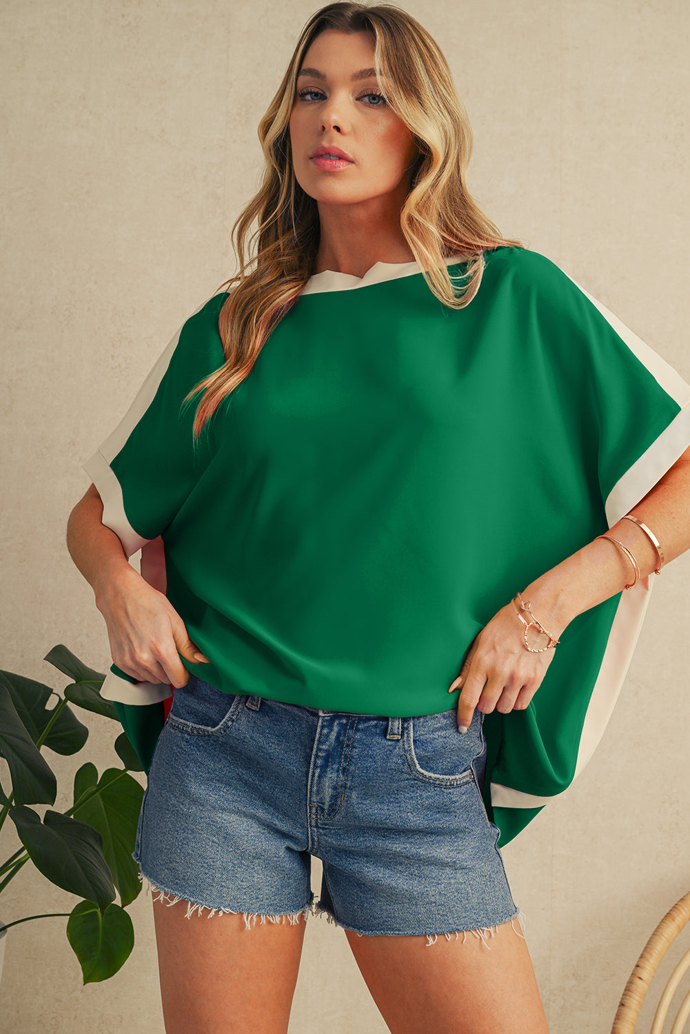 Green Colorblock Batwing Sleeve Boat Neck Blouse – Shewin | ClozArt