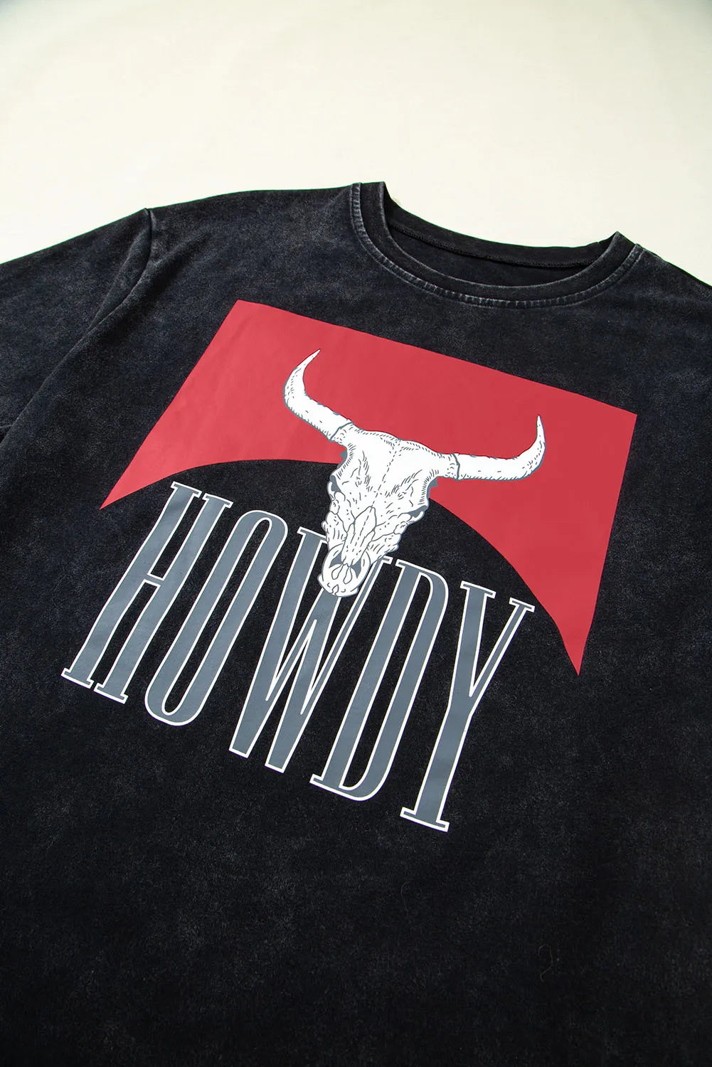 Western HOWDY Steer Head Print Side Slits Loose Fit T Shirt – Trendsi | ClozArt