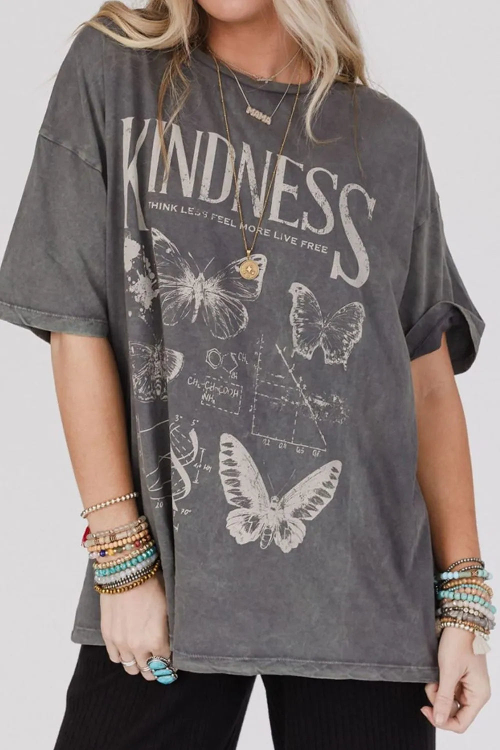 Kindness Butterflies Graphic Mineral Wash Loose Tee – Trendsi | ClozArt