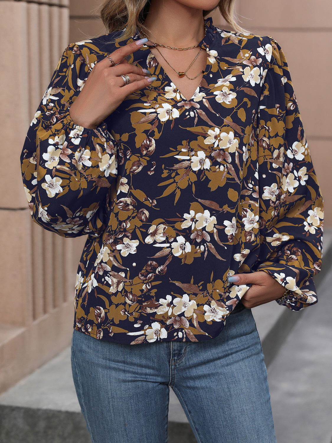 Perfee Floral Notched Balloon Sleeve Blouse – Trendsi | ClozArt