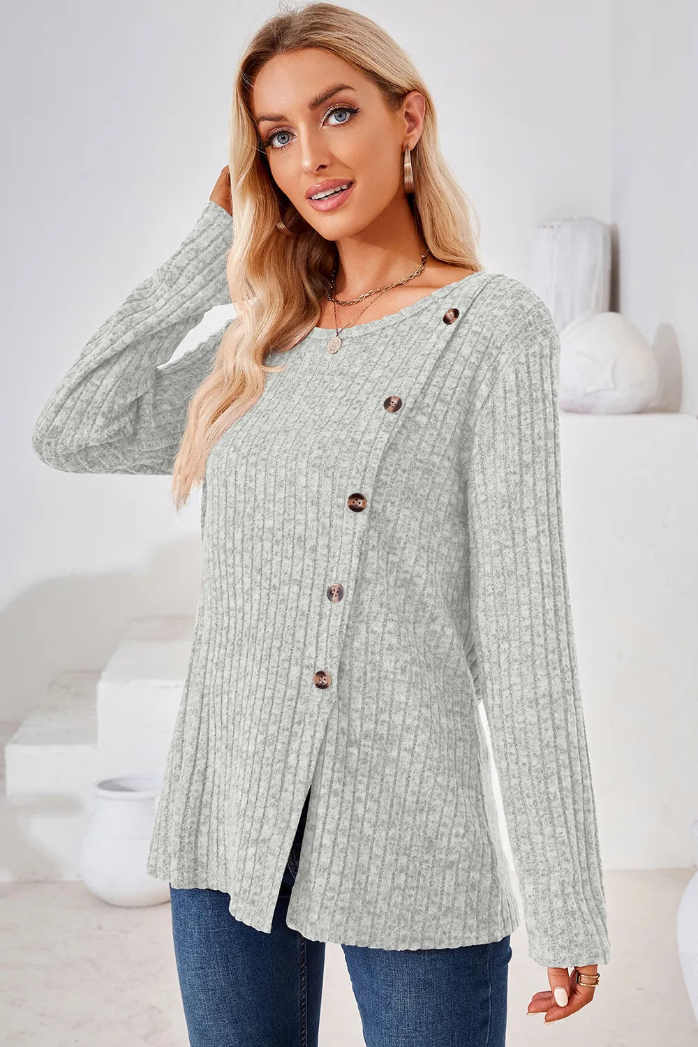 Round Neck Long Sleeve T-Shirt – Trendsi | ClozArt