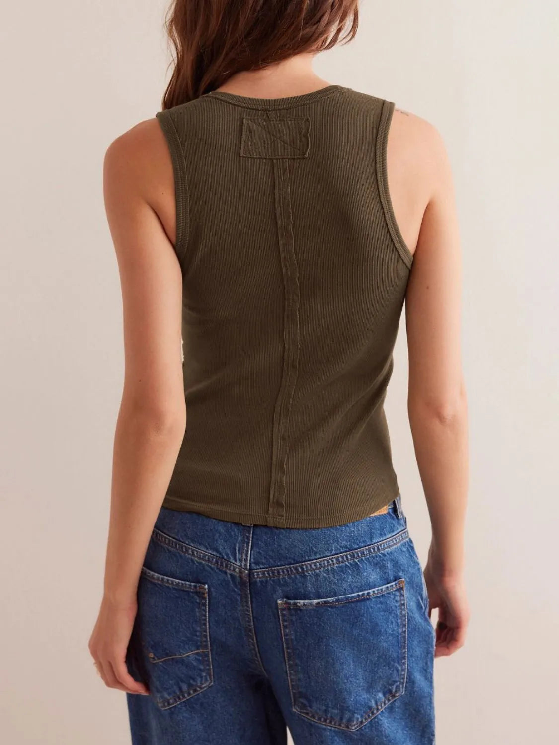V-Neck Wide Strap Tank – Trendsi | ClozArt