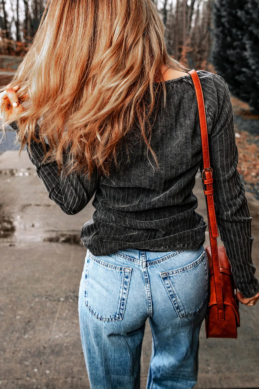 Ribbed Buttoned V-Neck Long Sleeve Top – Trendsi | ClozArt