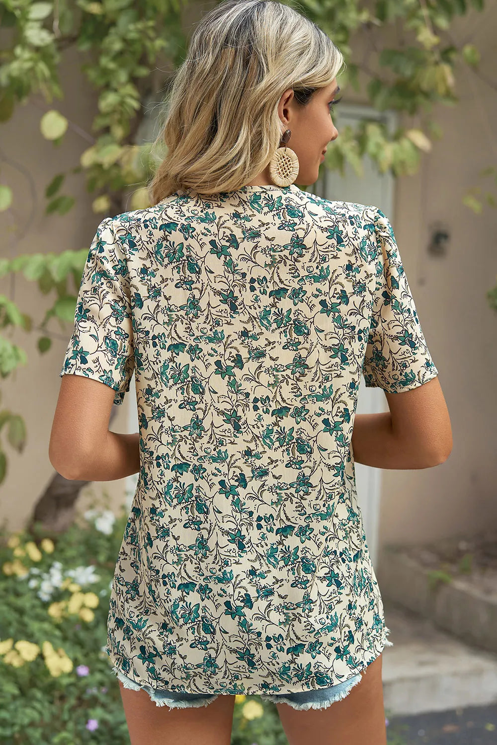 Floral V-Neck Short Sleeve T-Shirt – Trendsi | ClozArt