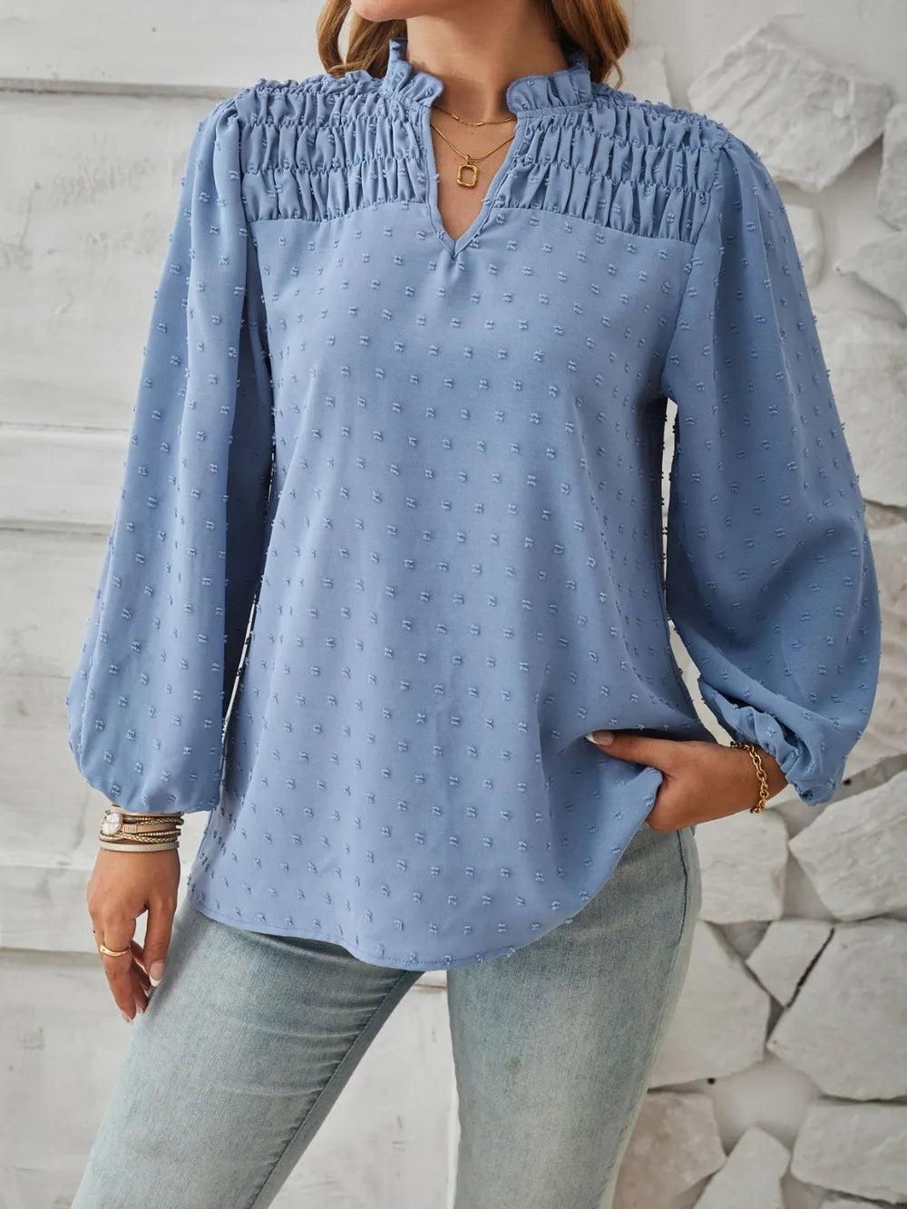 Ruched Swiss Dot Notched Balloon Sleeve T-Shirt – Trendsi | ClozArt