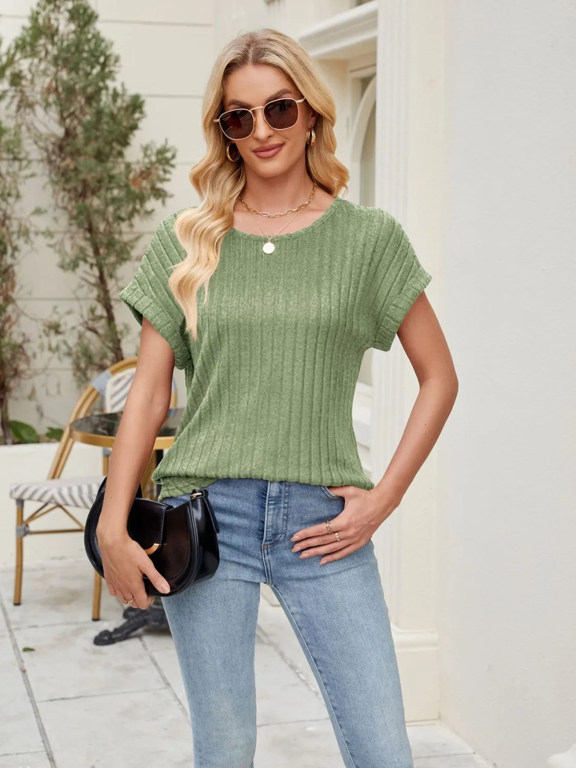 Round Neck Short Sleeve T-Shirt – Trendsi | ClozArt