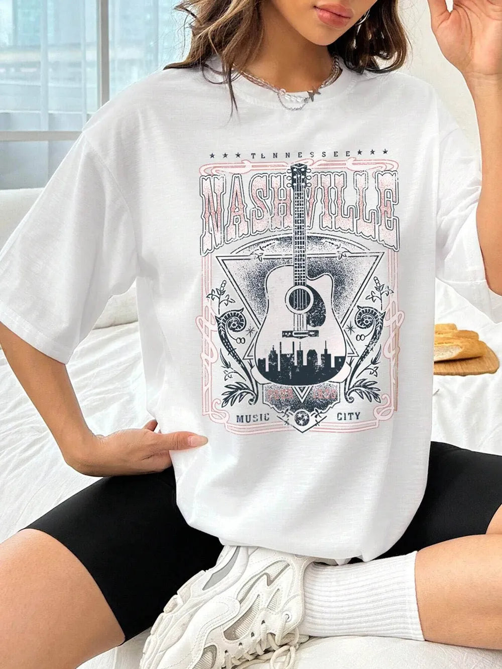 Guitar Graphic Round Neck Half Sleeve T-Shirt – Trendsi | ClozArt