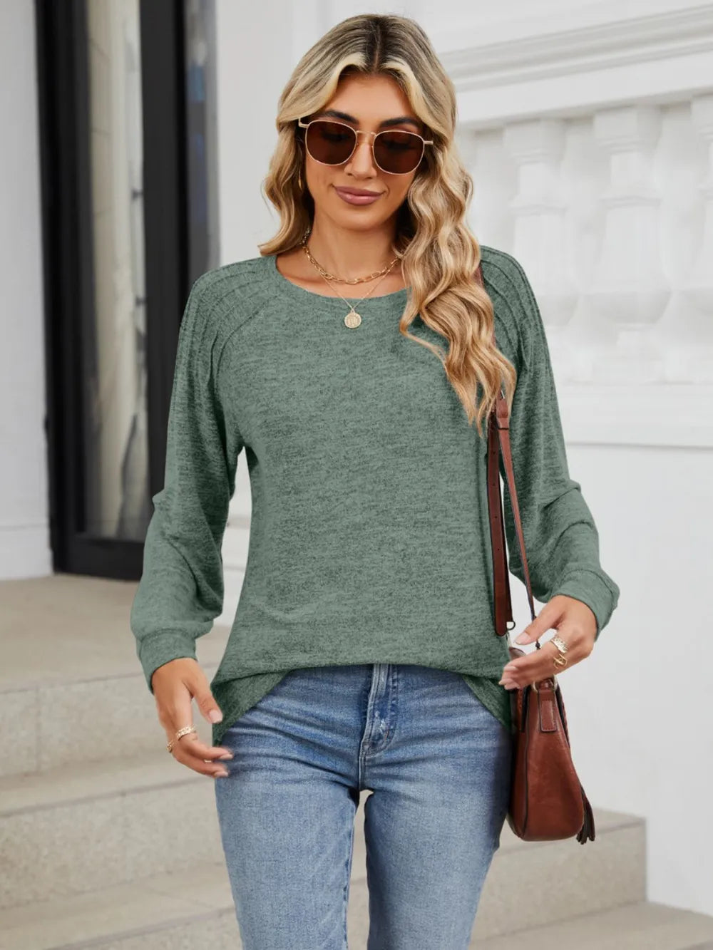 Round Neck Long Sleeve T-Shirt – Trendsi | ClozArt