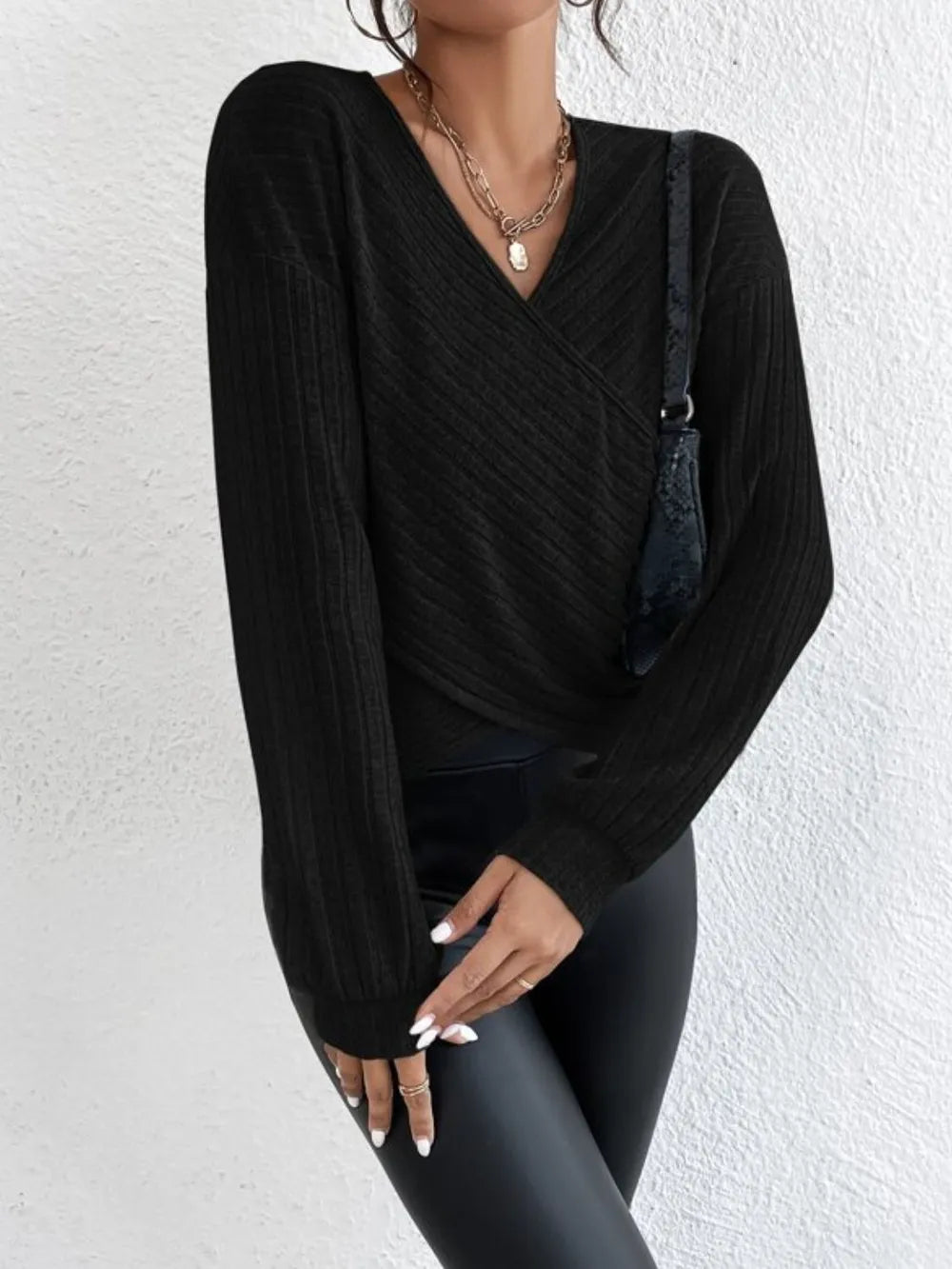 Surplice Dropped Shoulder Long Sleeve T-Shirt – Trendsi | ClozArt