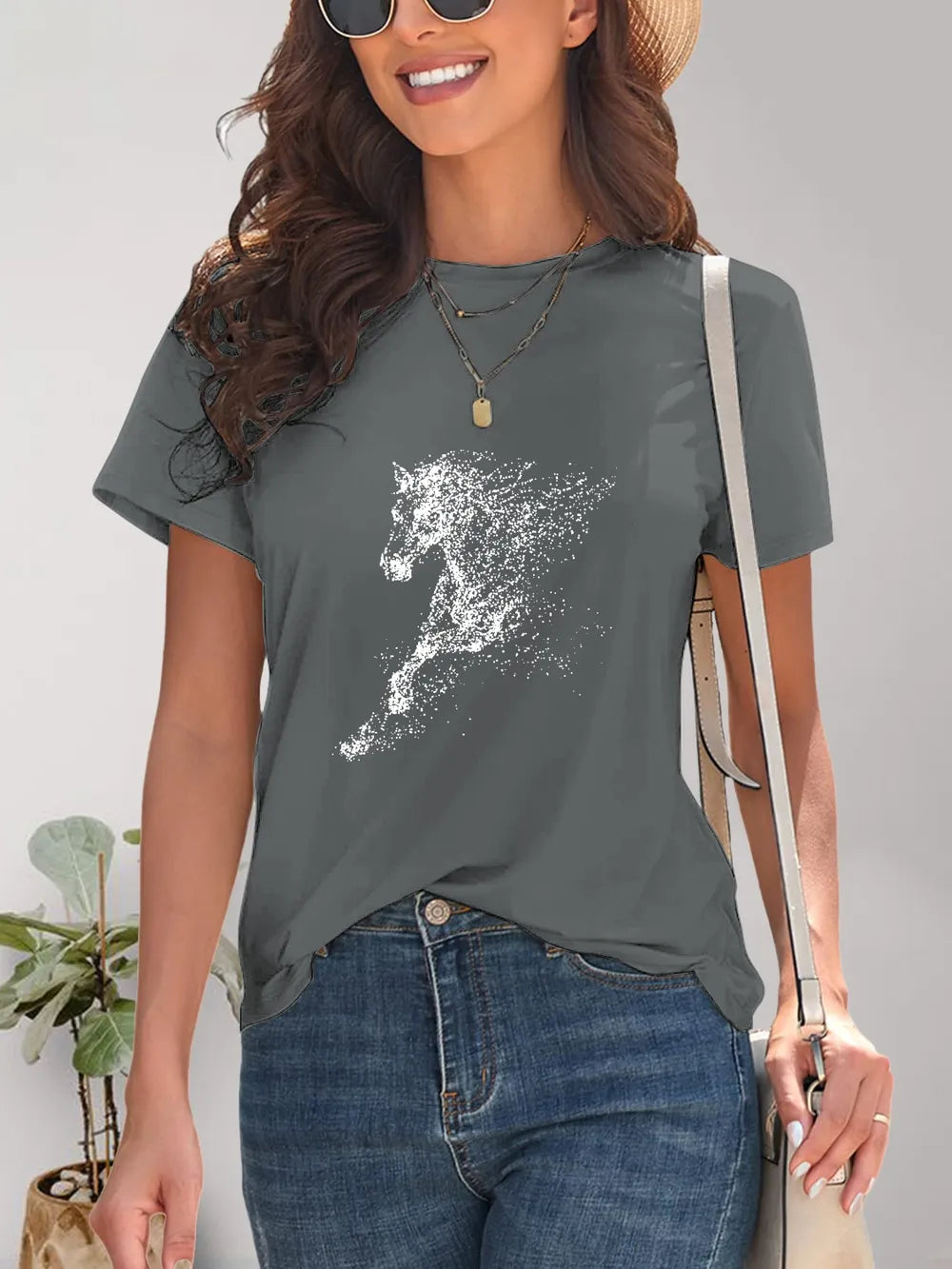 Horse Round Neck Short Sleeve T-Shirt – Trendsi | ClozArt
