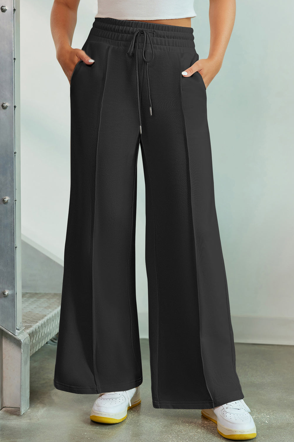 Drawstring Wide Leg Pants with Pockets – Trendsi | ClozArt