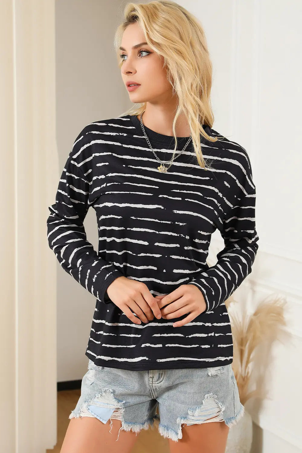 Striped Round Neck Long Sleeve T-Shirt – Trendsi | ClozArt