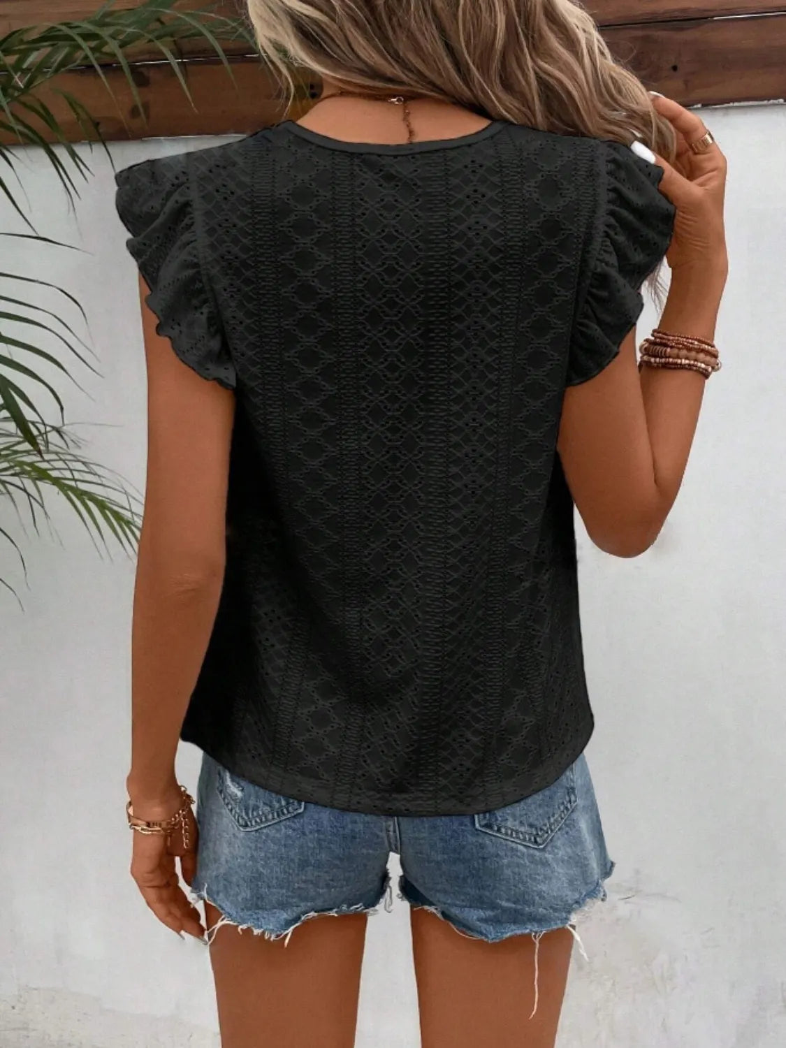 Eyelet Round Neck Cap Sleeve Top – Trendsi | ClozArt