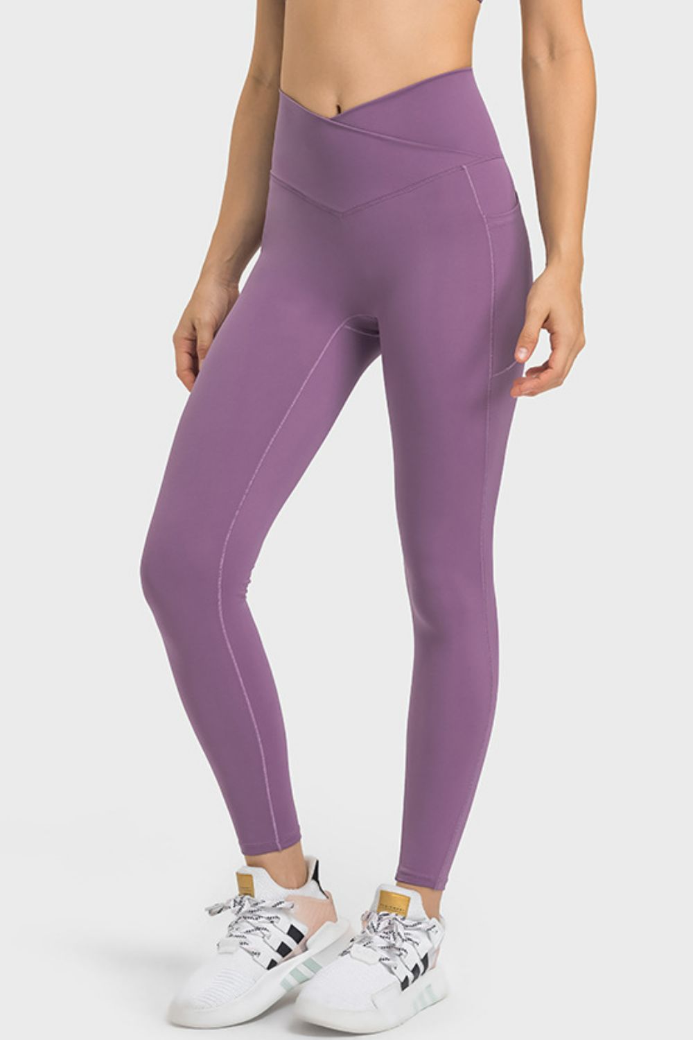 Millennia V-Waist Yoga Leggings with Pockets – Trendsi | ClozArt