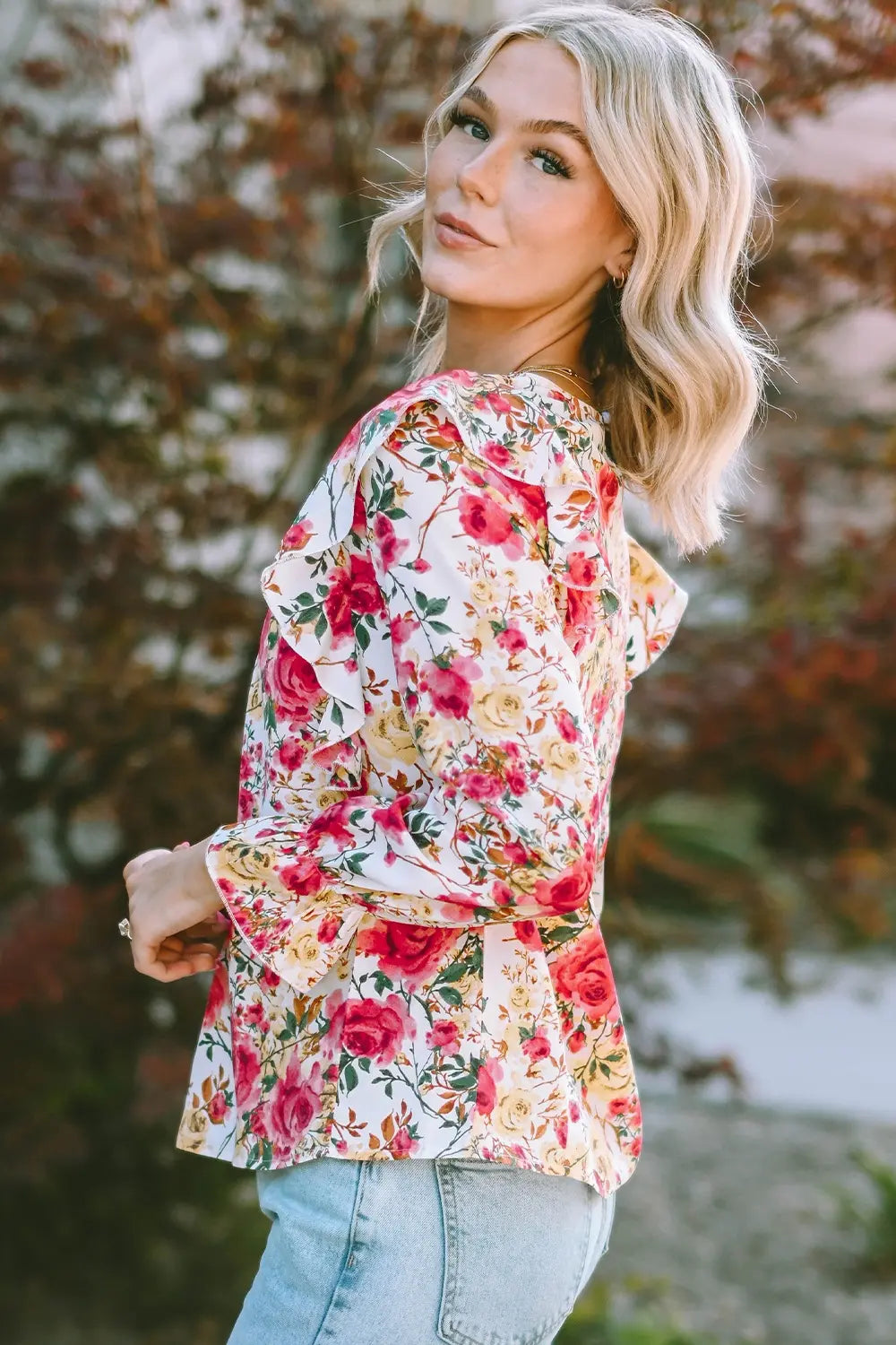 Floral Round Neck Smocked Blouse – Trendsi | ClozArt