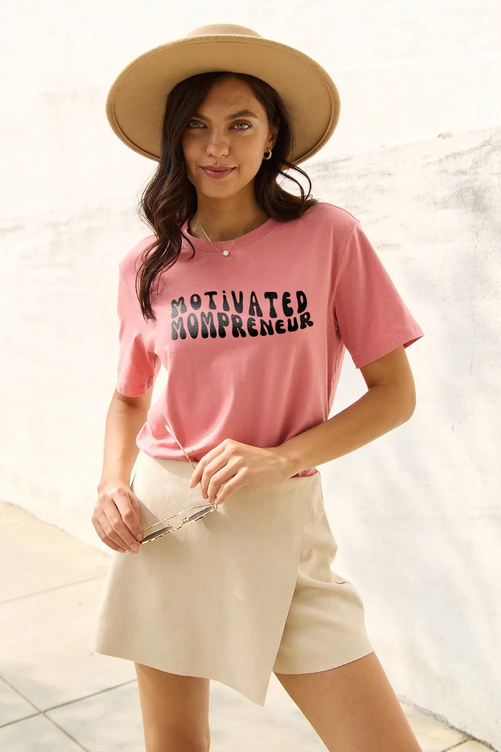 Simply Love Full Size MOTIVATED MOMPRENEUR Short Sleeve T-Shirt – Trendsi | ClozArt