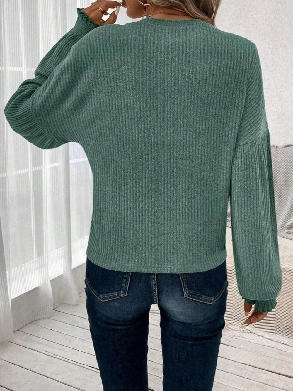 Ribbed Round Neck Lantern Sleeve T-Shirt – Trendsi | ClozArt