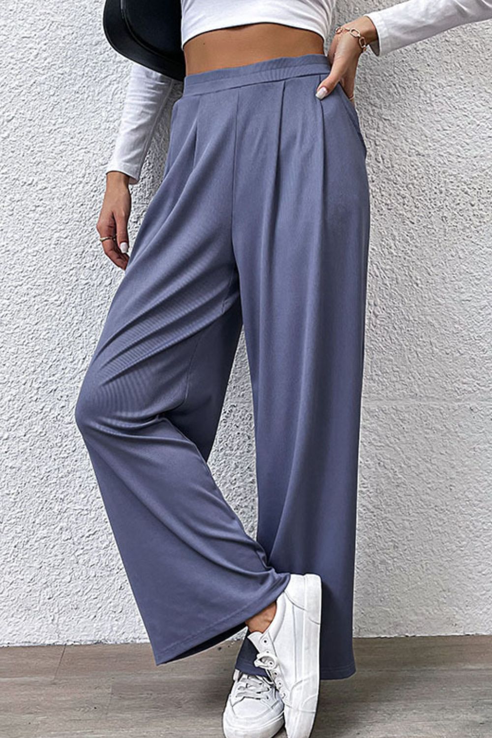 Perfee Pleated Detail Wide-Leg Pants with Pockets – Trendsi | ClozArt