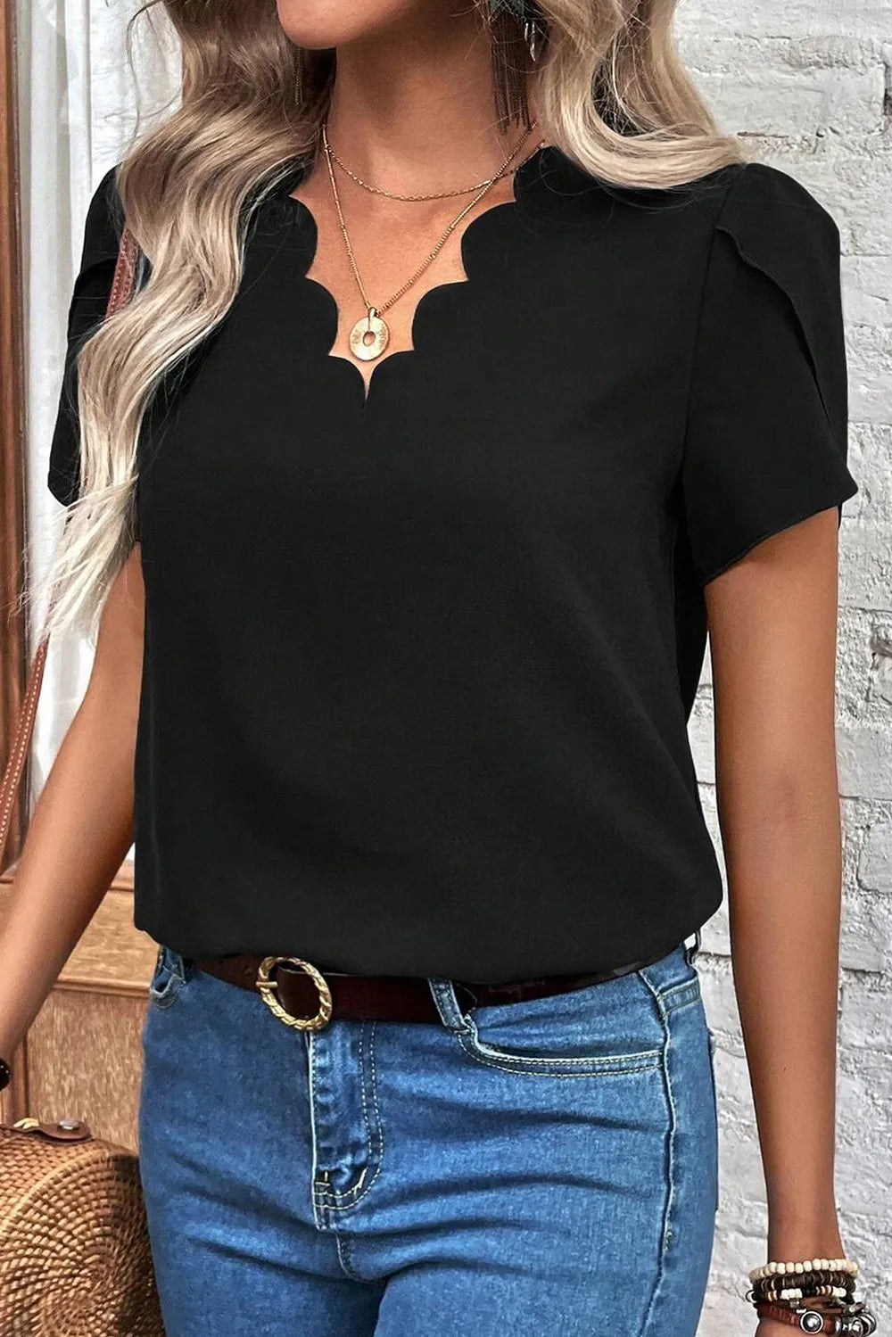 V-Neck Short Sleeve T-Shirt – Trendsi | ClozArt