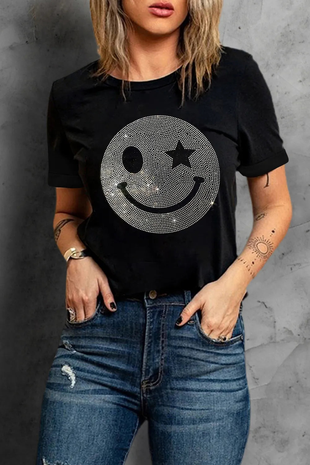 Rhinestone Smiley Round Neck Short Sleeve T-Shirt – Trendsi | ClozArt