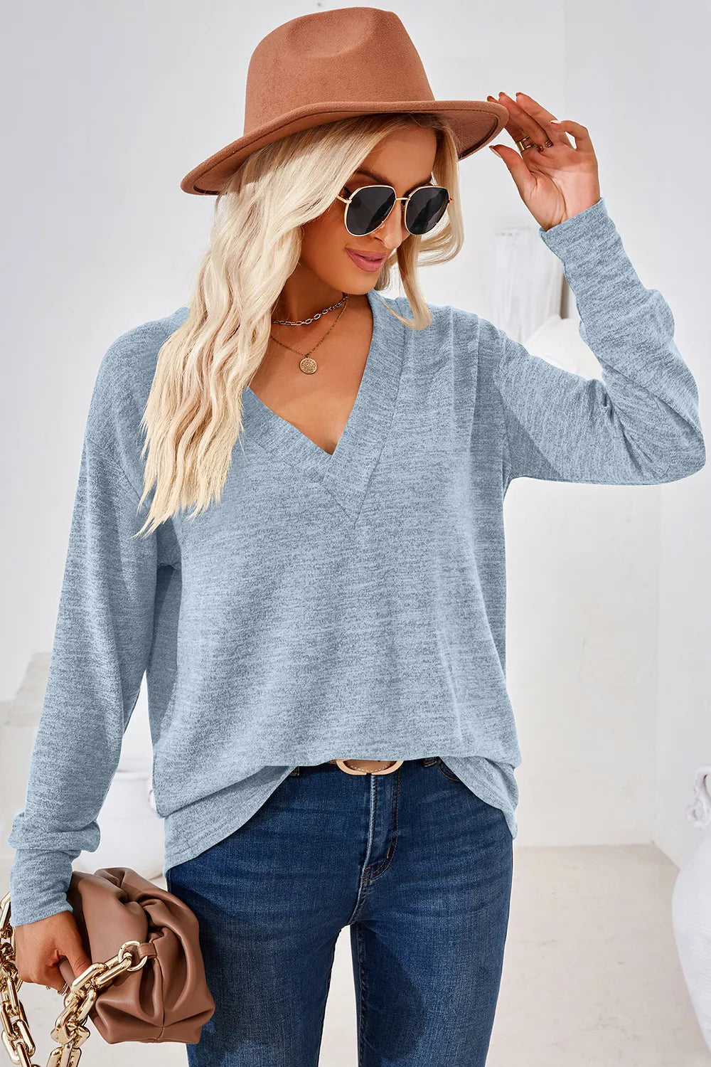 V-Neck Dropped Shoulder T-Shirt – Trendsi | ClozArt