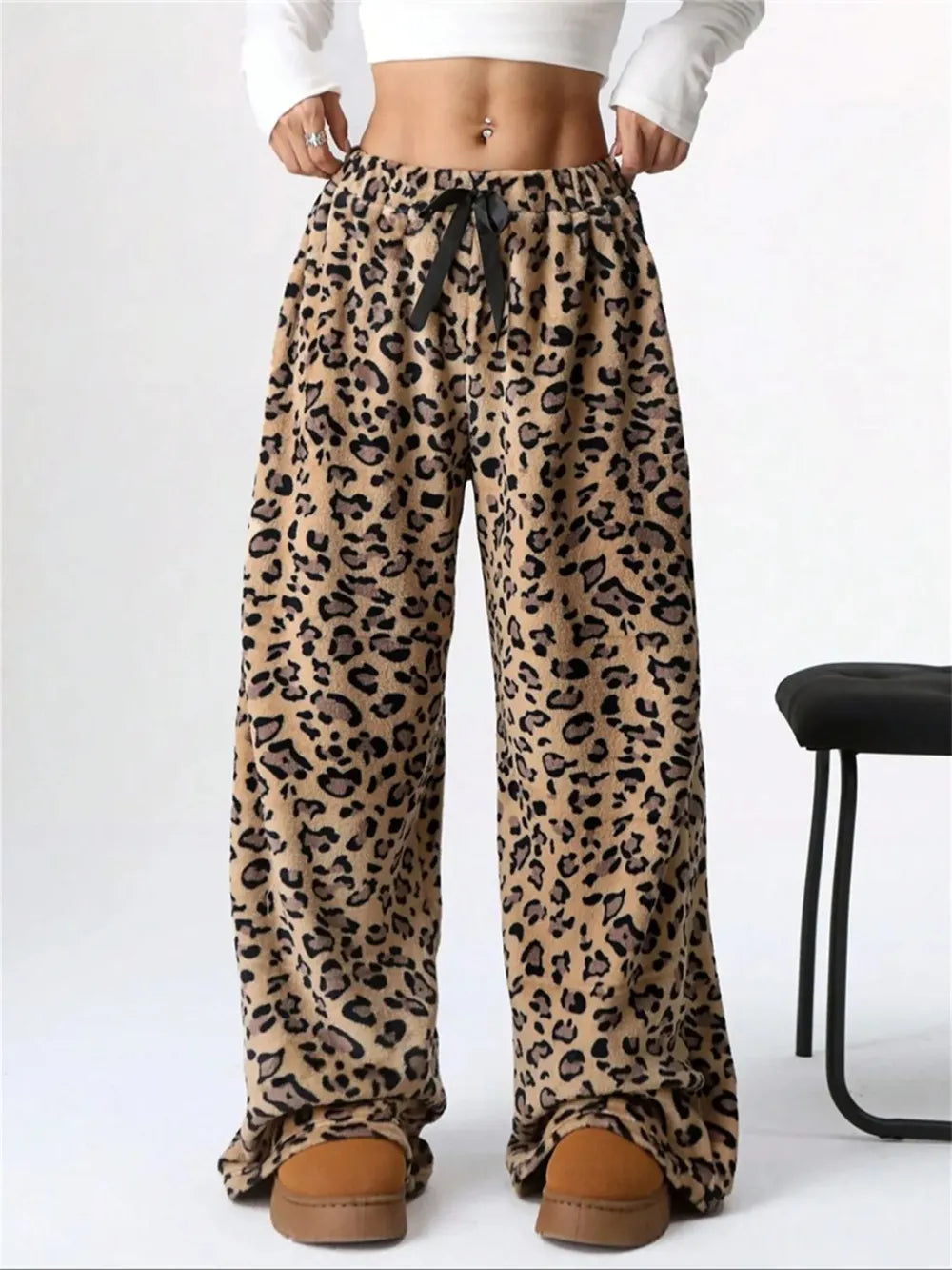 Leopard Wide Leg Plush Pants – Trendsi | ClozArt