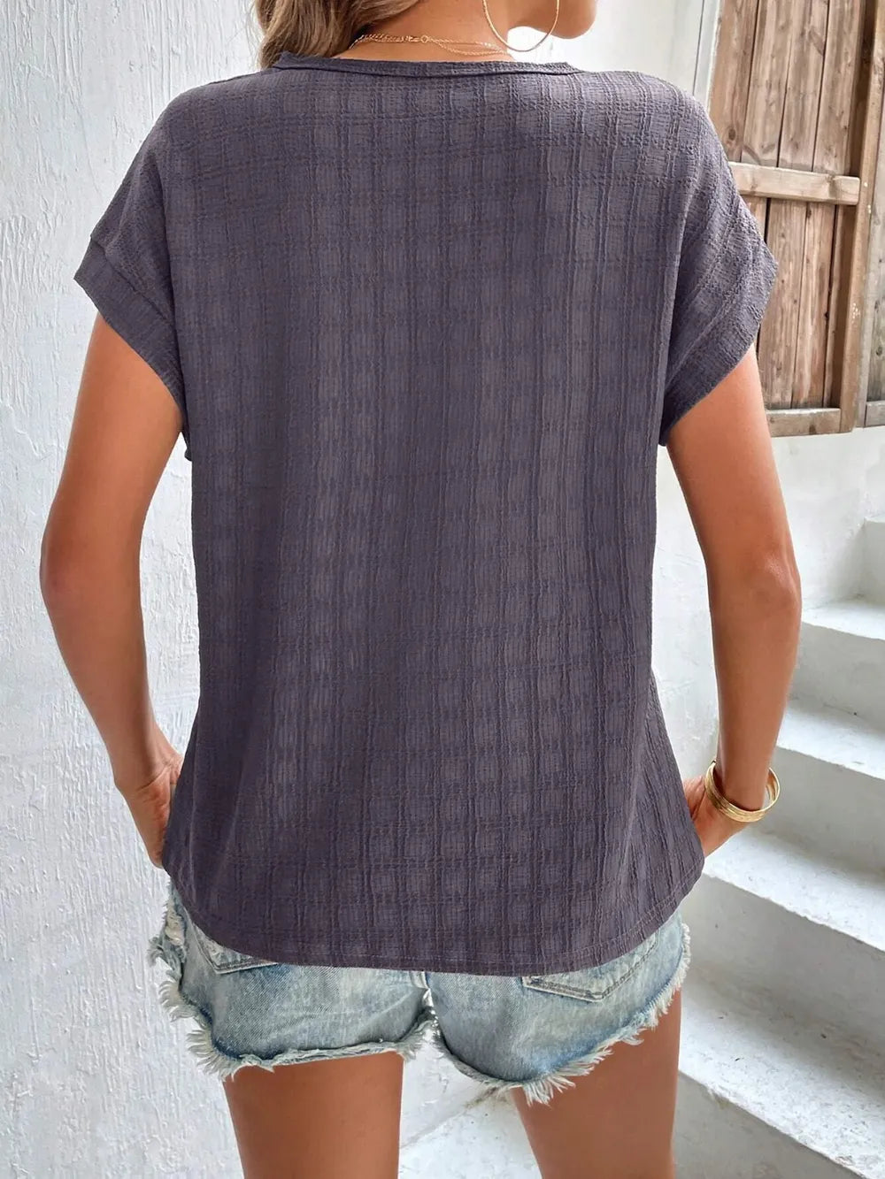 Textured Round Neck Short Sleeve Top – Trendsi | ClozArt