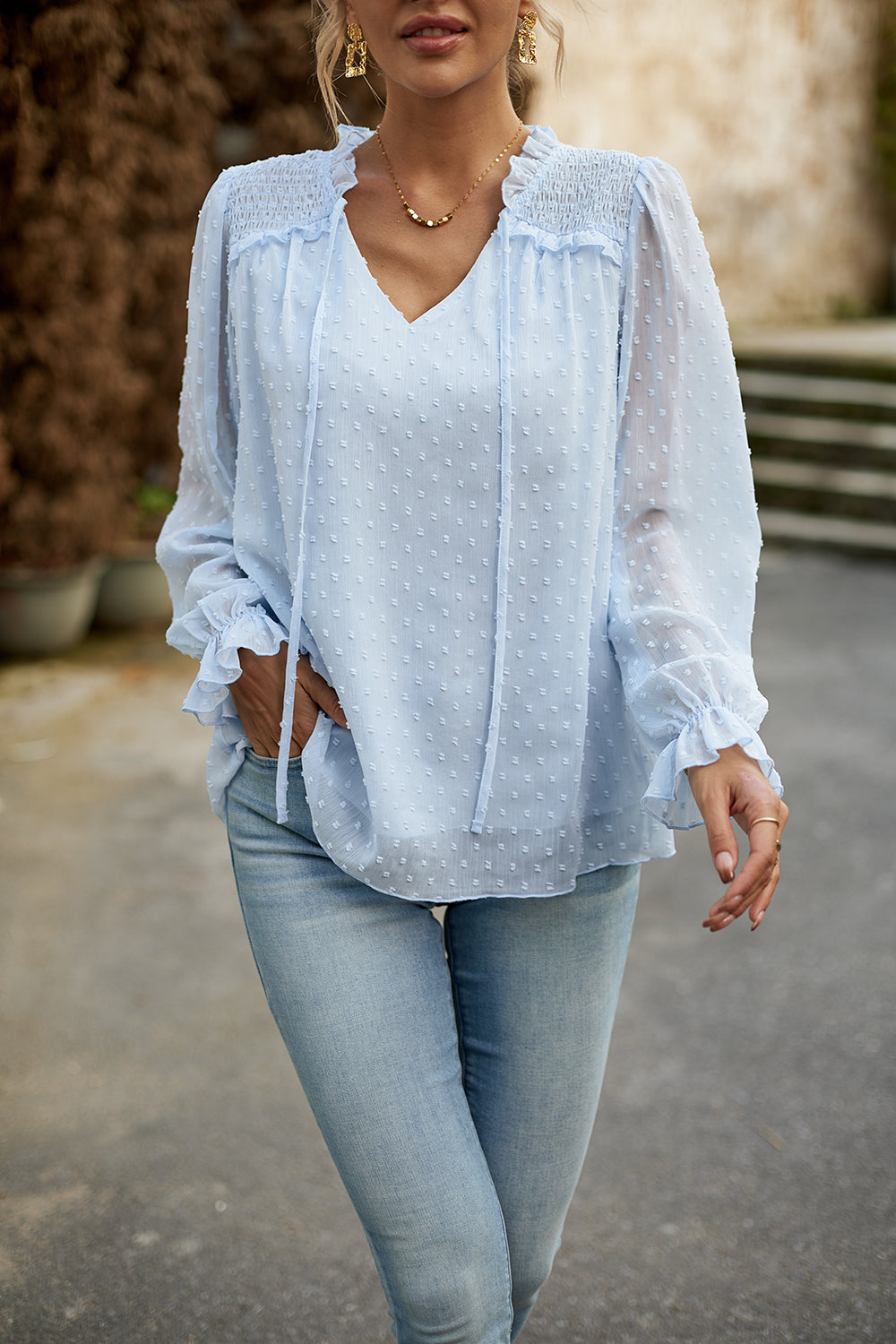 Devine Swiss Dot Smocked Shoulder Blouse – Trendsi | ClozArt
