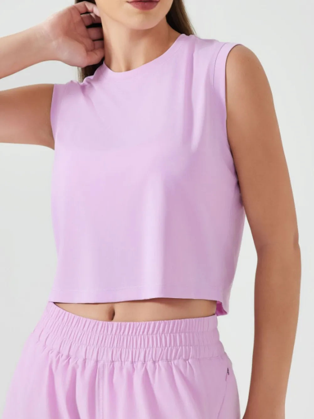 Millennia Round Neck Cropped Active Tank – Trendsi | ClozArt