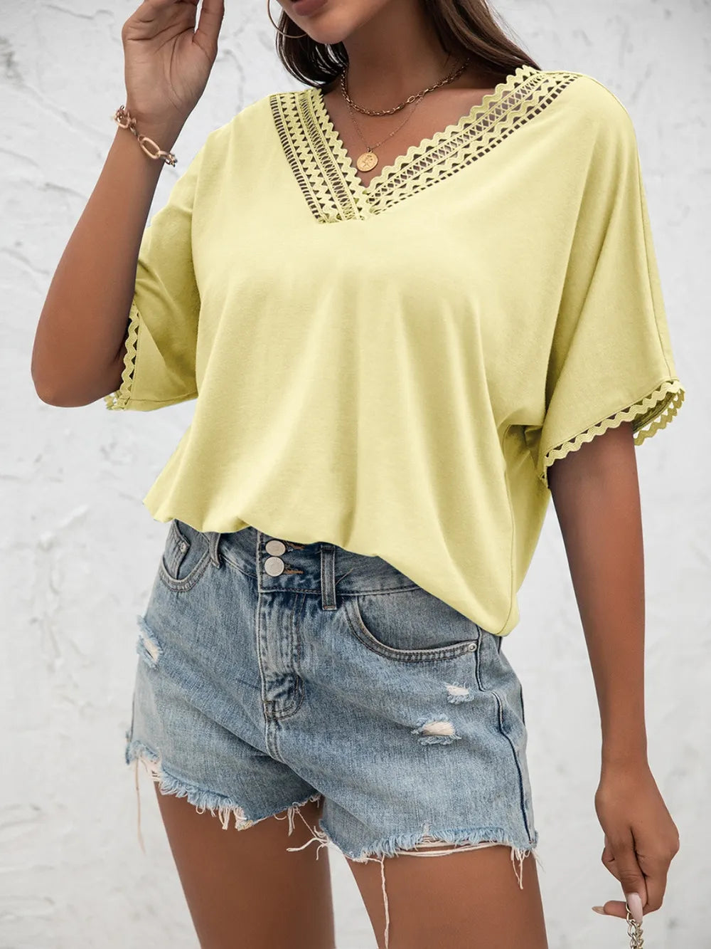 Ivy Lane Lace Detail V-Neck T-Shirt – Trendsi | ClozArt