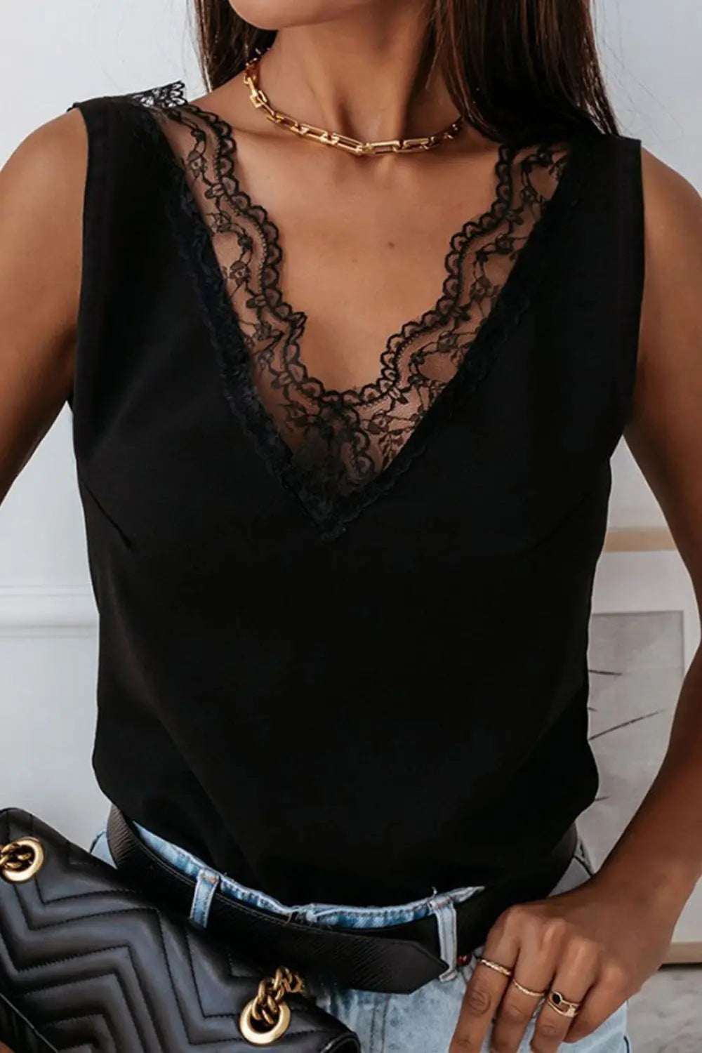 Lace Detail V-Neck Tank – Trendsi | ClozArt