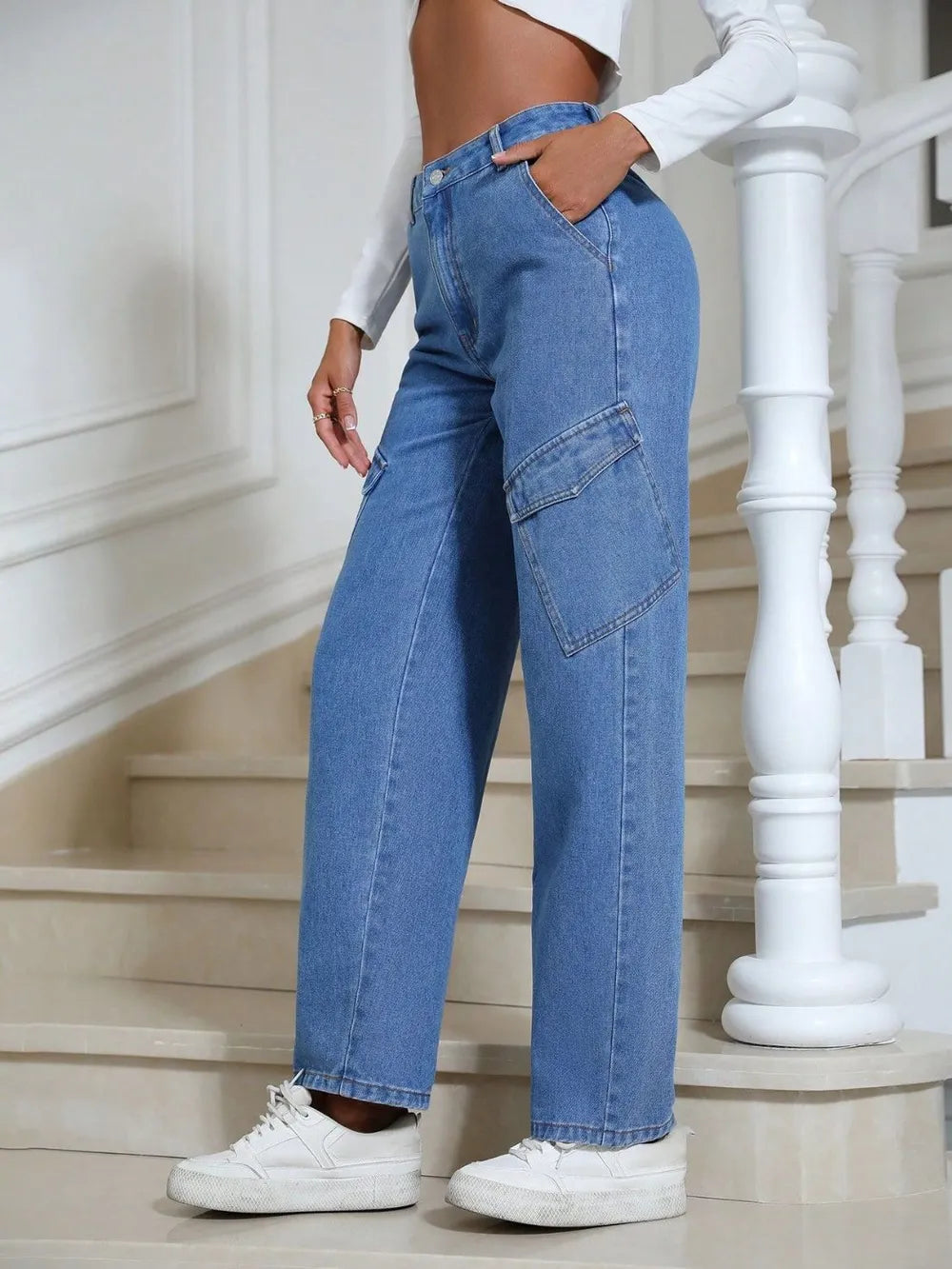 High Waist Straight Leg Jeans with Pockets – Trendsi | ClozArt