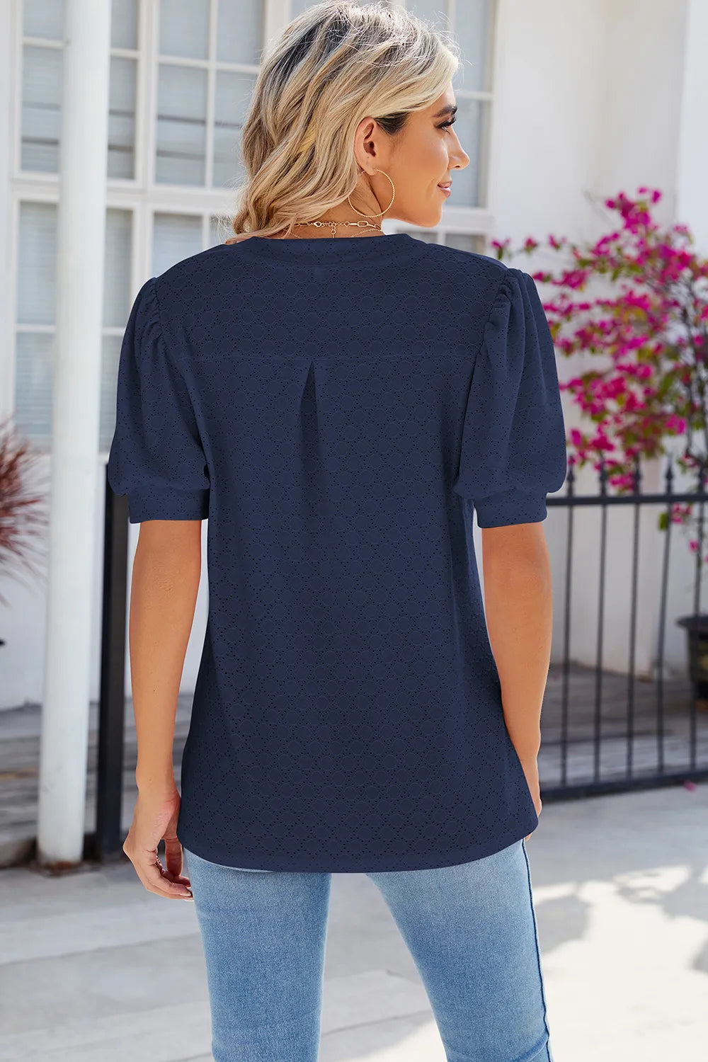 Eyelet Notched Puff Sleeve T-Shirt – Trendsi | ClozArt