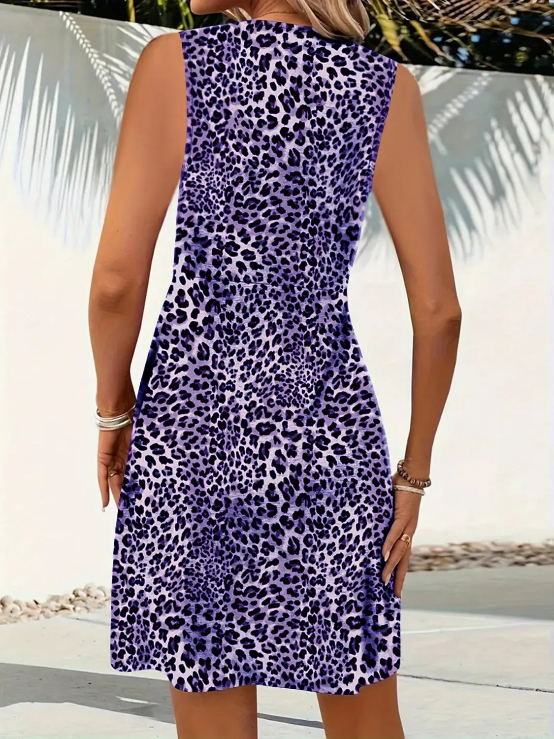 Leopard V-Neck Sleeveless Mini Dress – Trendsi | ClozArt