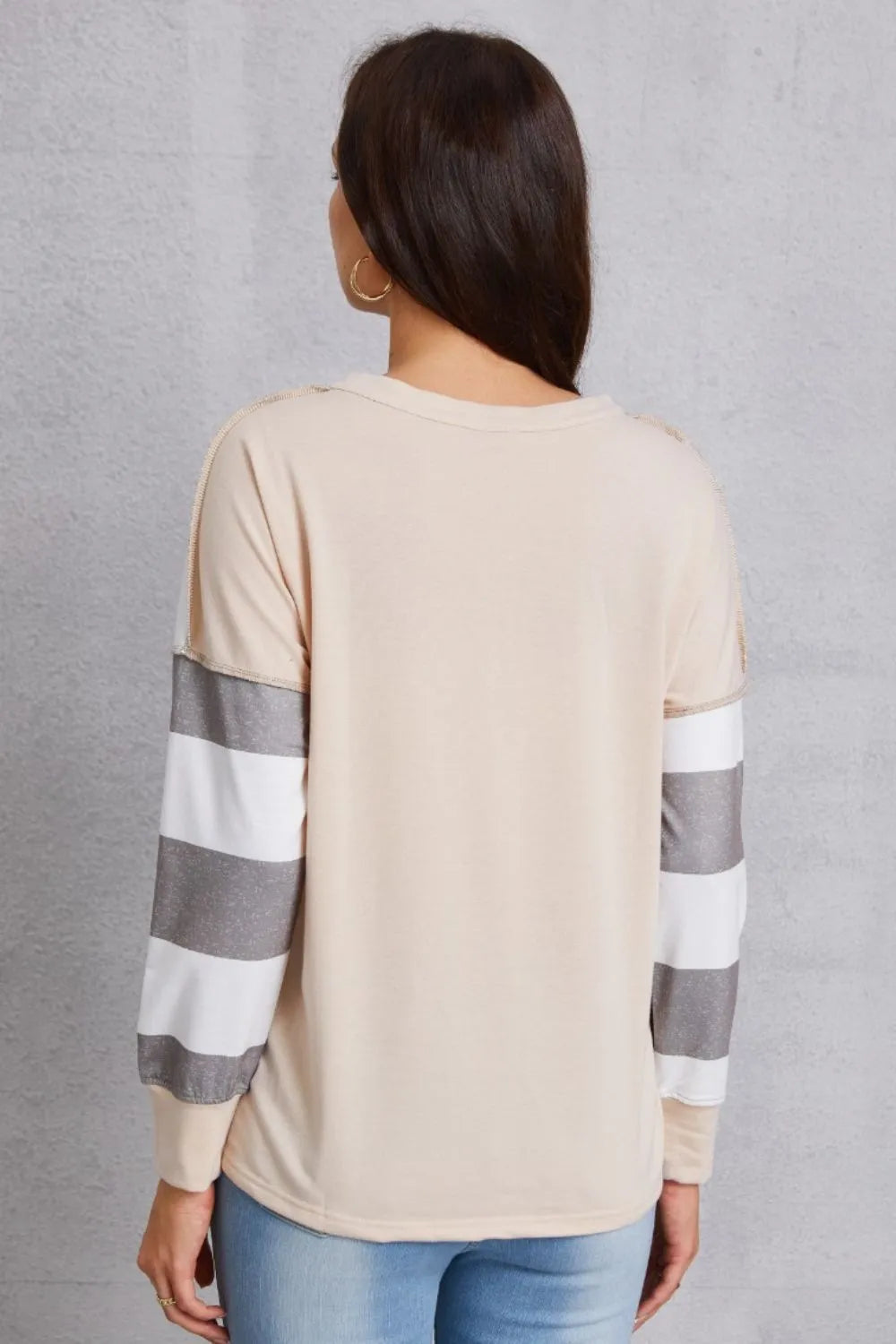 Striped Exposed Seam Buttoned T-Shirt – Trendsi | ClozArt