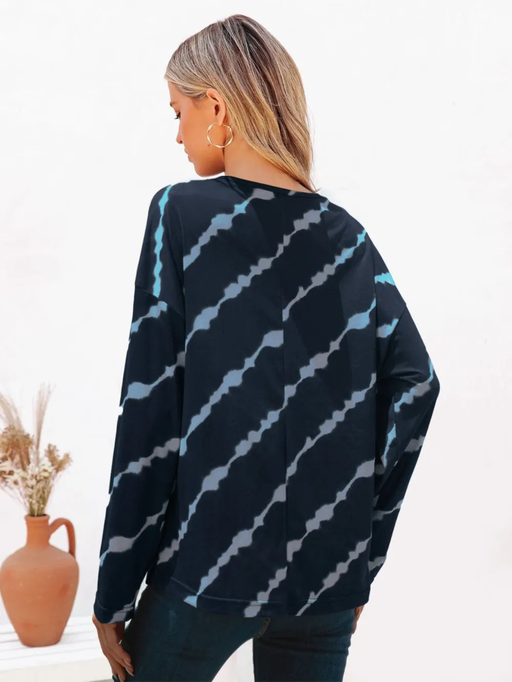 Striped Round Neck Long Sleeve T-Shirt – Trendsi | ClozArt