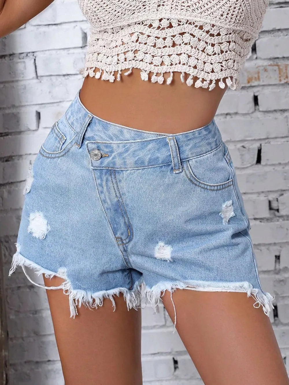 Distressed Raw Hem Denim Shorts – Trendsi | ClozArt