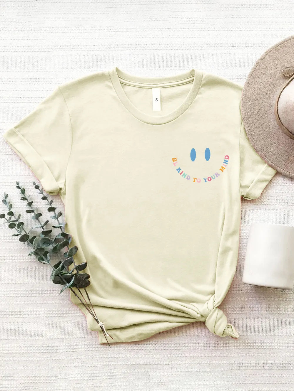 Letter Graphic Round Neck Short Sleeve T-Shirt – Trendsi | ClozArt