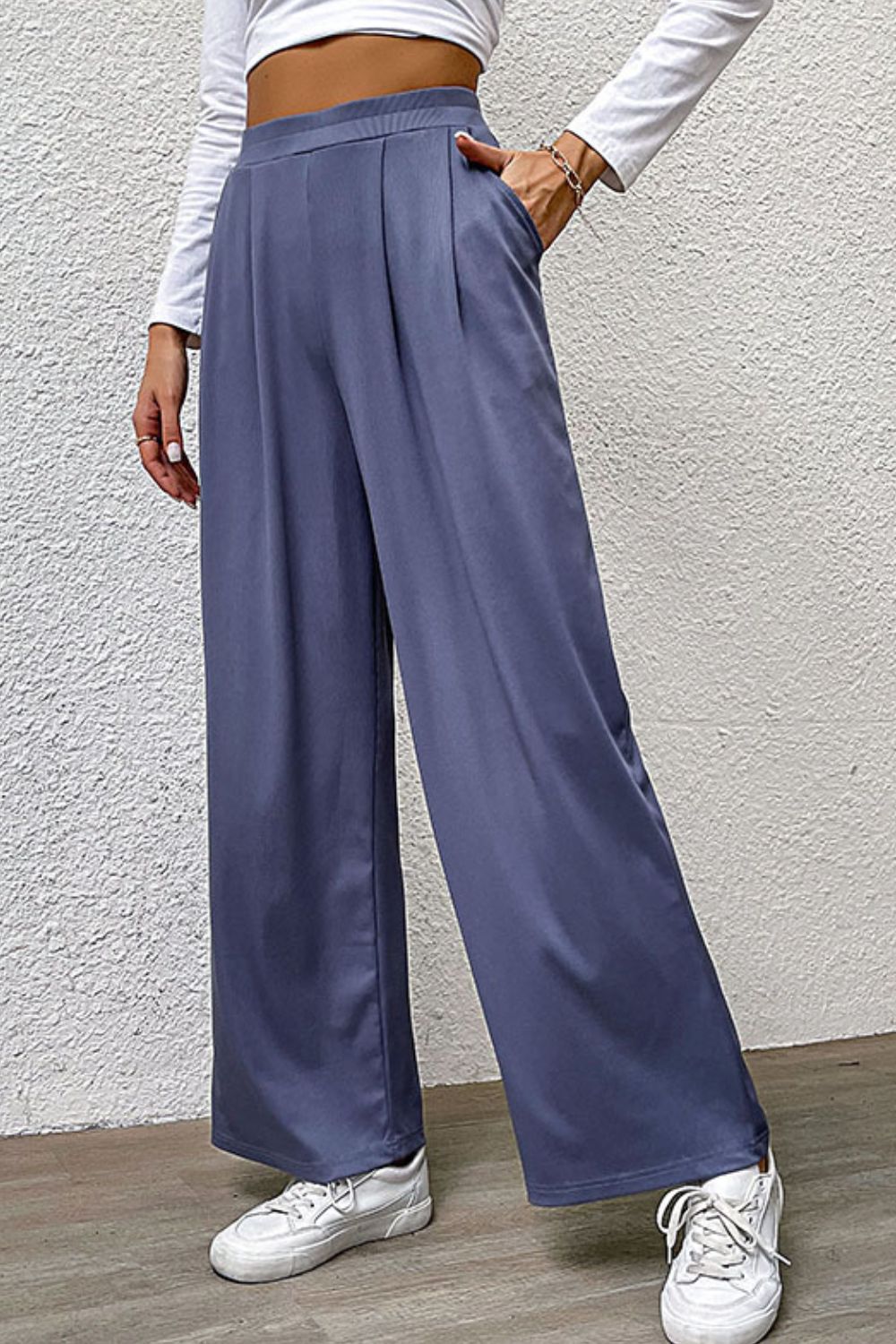Perfee Pleated Detail Wide-Leg Pants with Pockets – Trendsi | ClozArt
