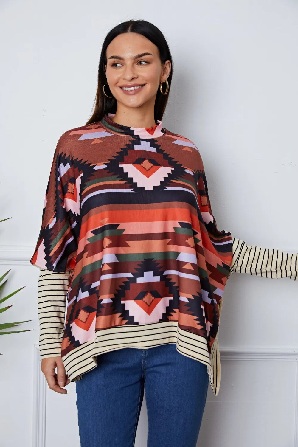 Geometric Striped Splicing Round Neck Blouse – Trendsi | ClozArt