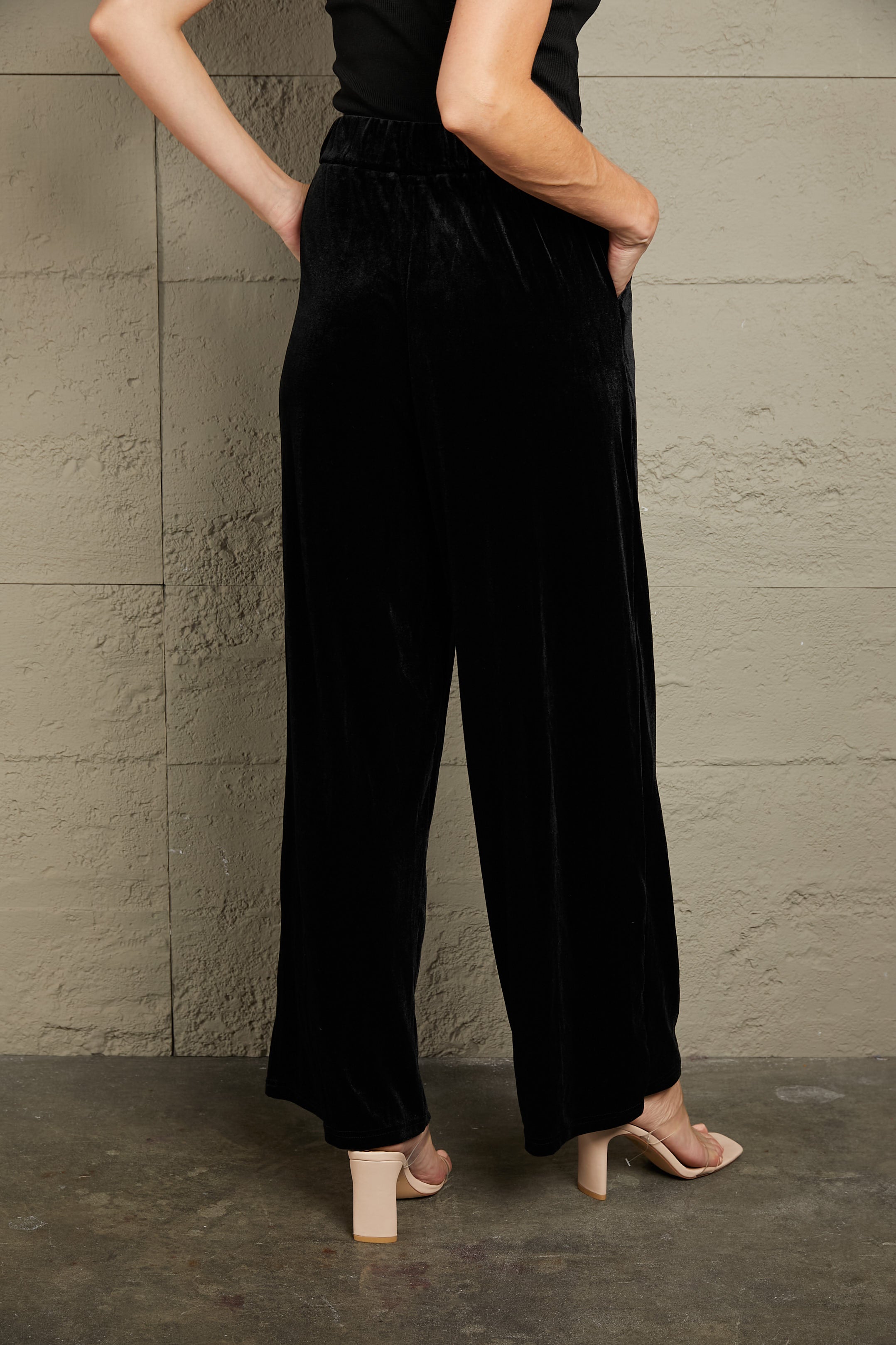 Loose Fit High Waist Long Pants with Pockets – Trendsi | ClozArt