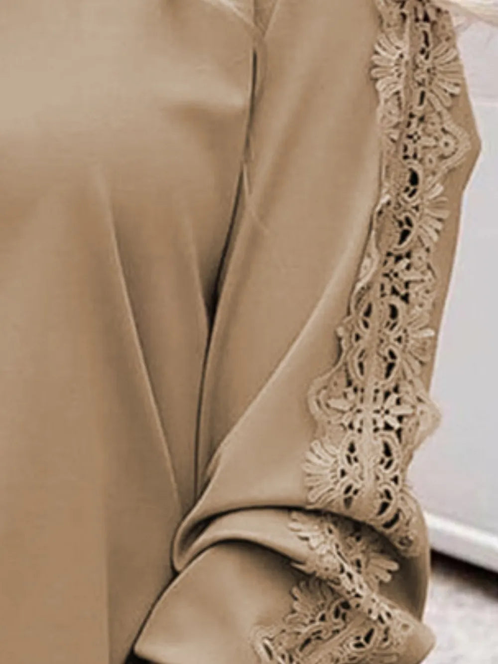 Lace Detail Round Neck Long Sleeve T-Shirt – Trendsi | ClozArt